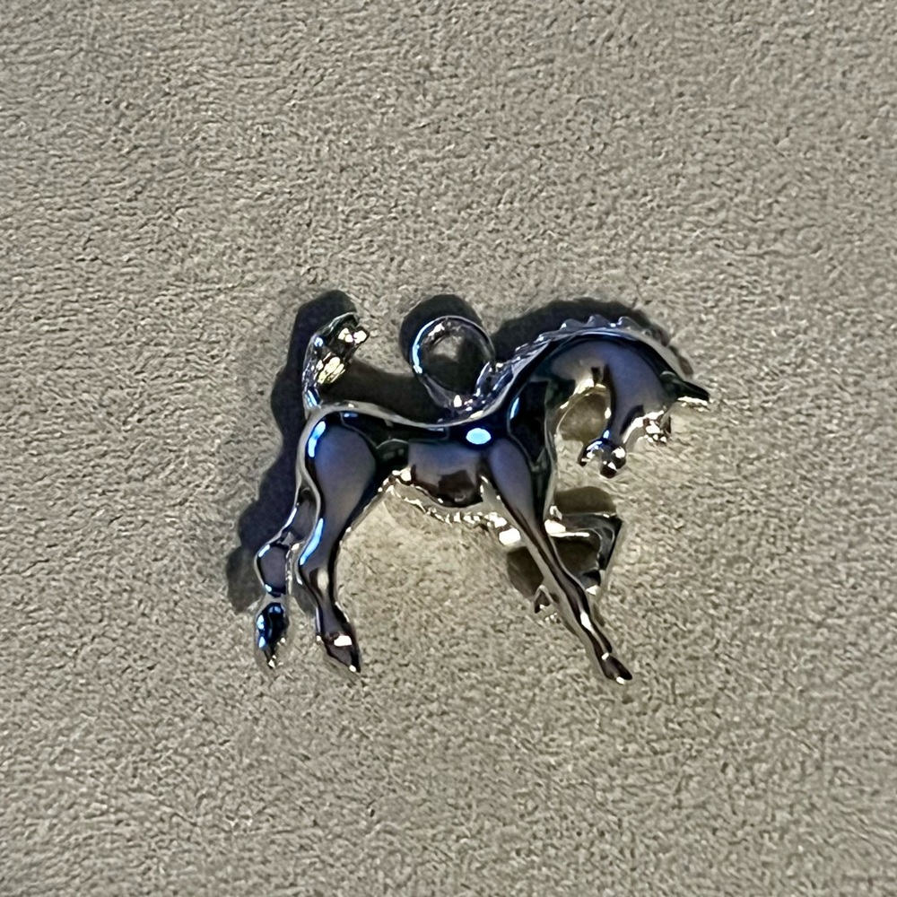 Silver horse charm or pendant - vintage